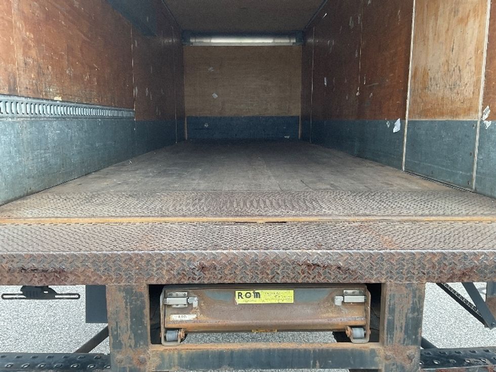 Medium Duty Box Truck-Light and Medium Duty Trucks-Freightliner-2019-M2-Norton-MA-154,766\n\t\tmiles-$ 57,000 - Image 9