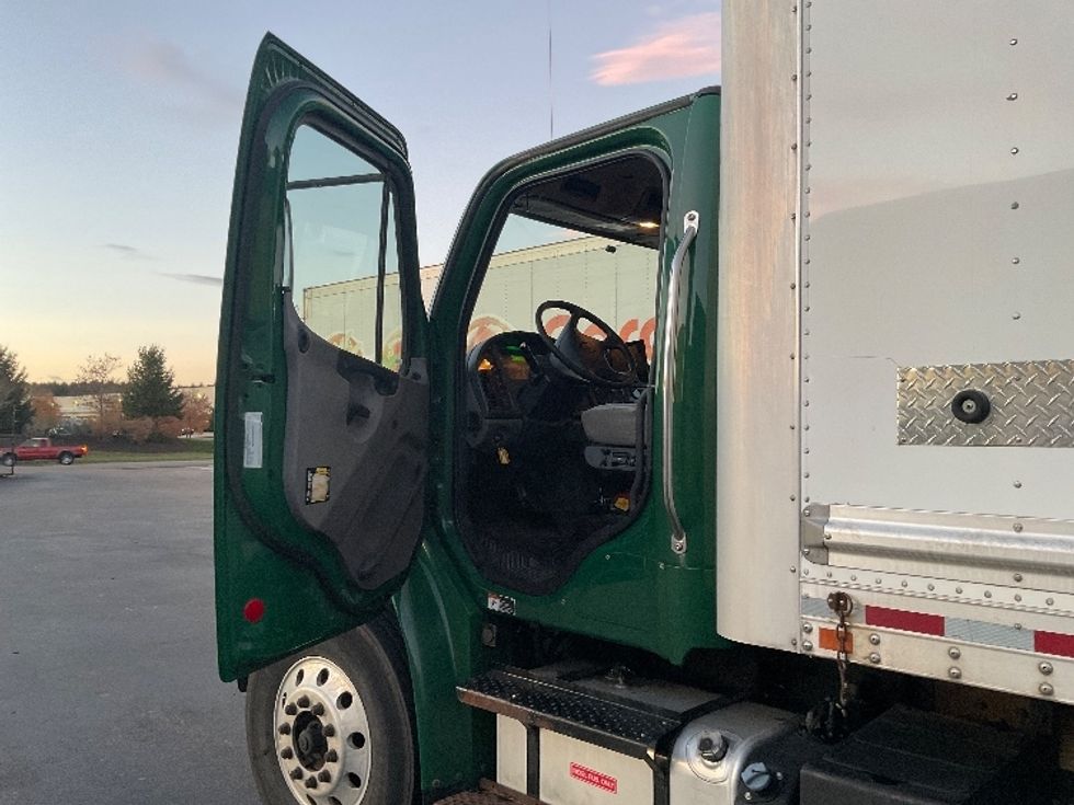 Medium Duty Box Truck-Light and Medium Duty Trucks-Freightliner-2019-M2-Norton-MA-154,889\n\t\tmiles-$ 56,750 - Image 16