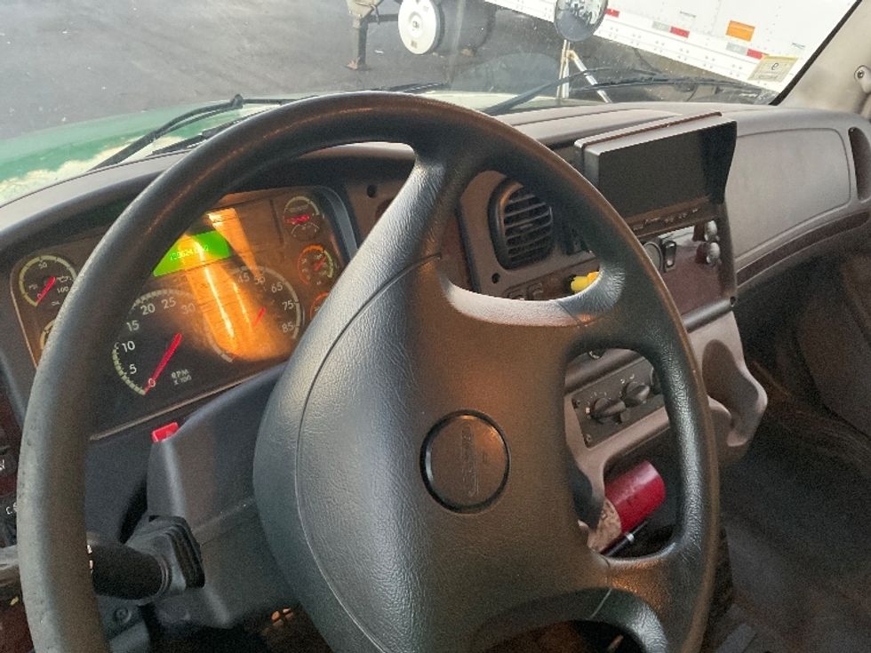 Medium Duty Box Truck-Light and Medium Duty Trucks-Freightliner-2019-M2-Norton-MA-154,889\n\t\tmiles-$ 56,750 - Image 17