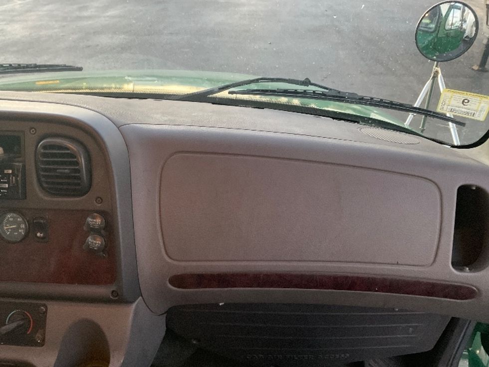 Medium Duty Box Truck-Light and Medium Duty Trucks-Freightliner-2019-M2-Norton-MA-154,889\n\t\tmiles-$ 56,750 - Image 21