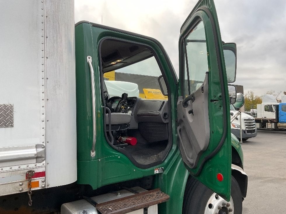 Medium Duty Box Truck-Light and Medium Duty Trucks-Freightliner-2019-M2-Norton-MA-154,896\n\t\tmiles-$ 56,750 - Image 20