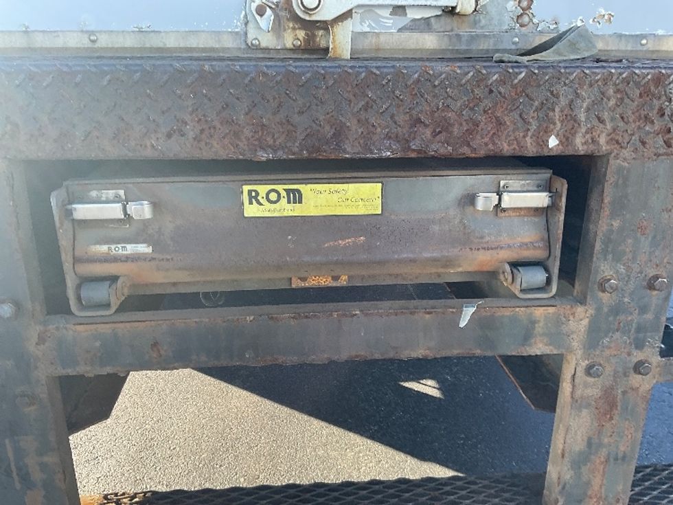 Medium Duty Box Truck-Light and Medium Duty Trucks-Freightliner-2019-M2-Norton-MA-156,019\n\t\tmiles-$ 56,750 - Image 23