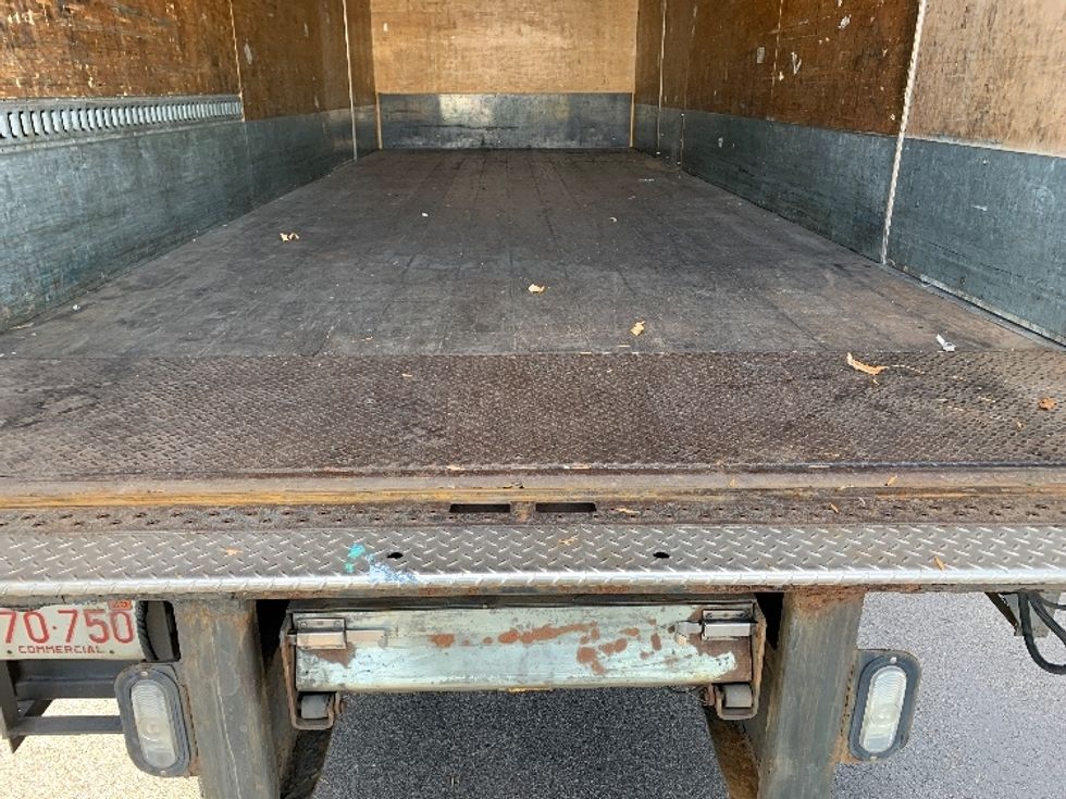 Medium Duty Box Truck-Light and Medium Duty Trucks-Freightliner-2019-M2-Norton-MA-157,126\n\t\tmiles-$ 59,250 - Image 10