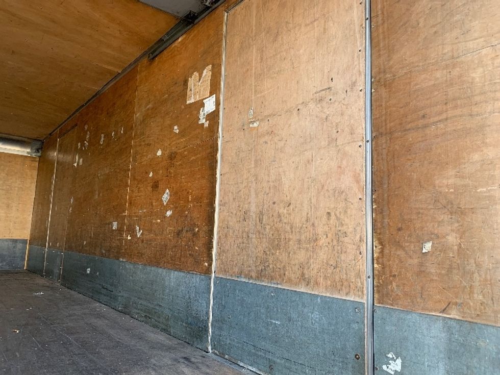 Medium Duty Box Truck-Light and Medium Duty Trucks-Freightliner-2019-M2-Norton-MA-157,126\n\t\tmiles-$ 59,250 - Image 12