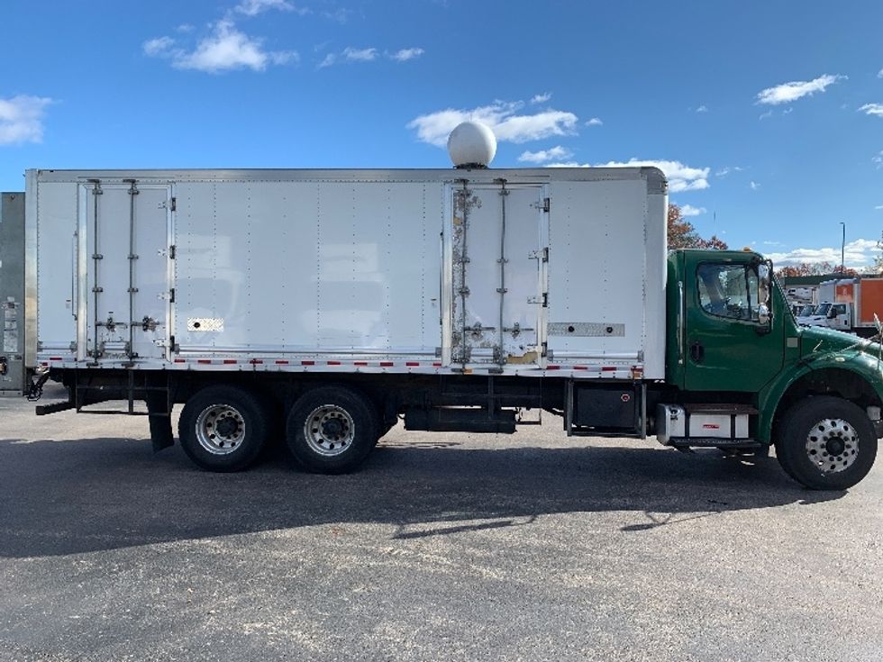 Medium Duty Box Truck-Light and Medium Duty Trucks-Freightliner-2019-M2-Norton-MA-157,126\n\t\tmiles-$ 59,250 - Image 15
