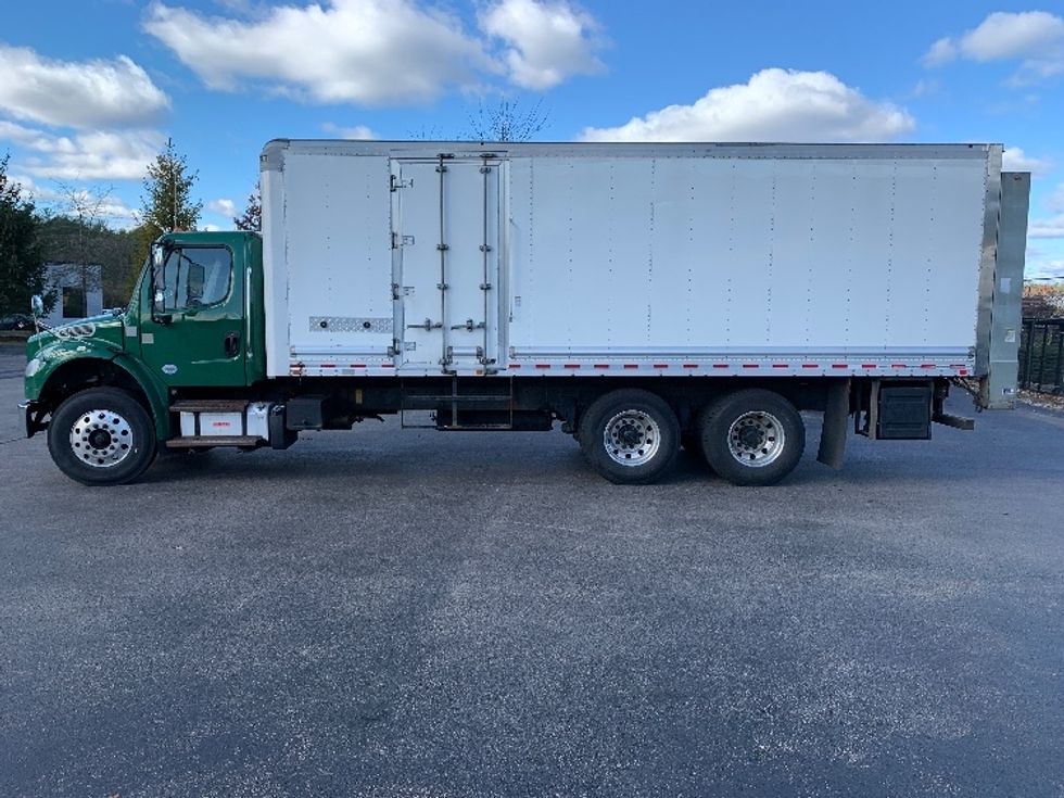 Medium Duty Box Truck-Light and Medium Duty Trucks-Freightliner-2019-M2-Norton-MA-157,126\n\t\tmiles-$ 59,250 - Image 4