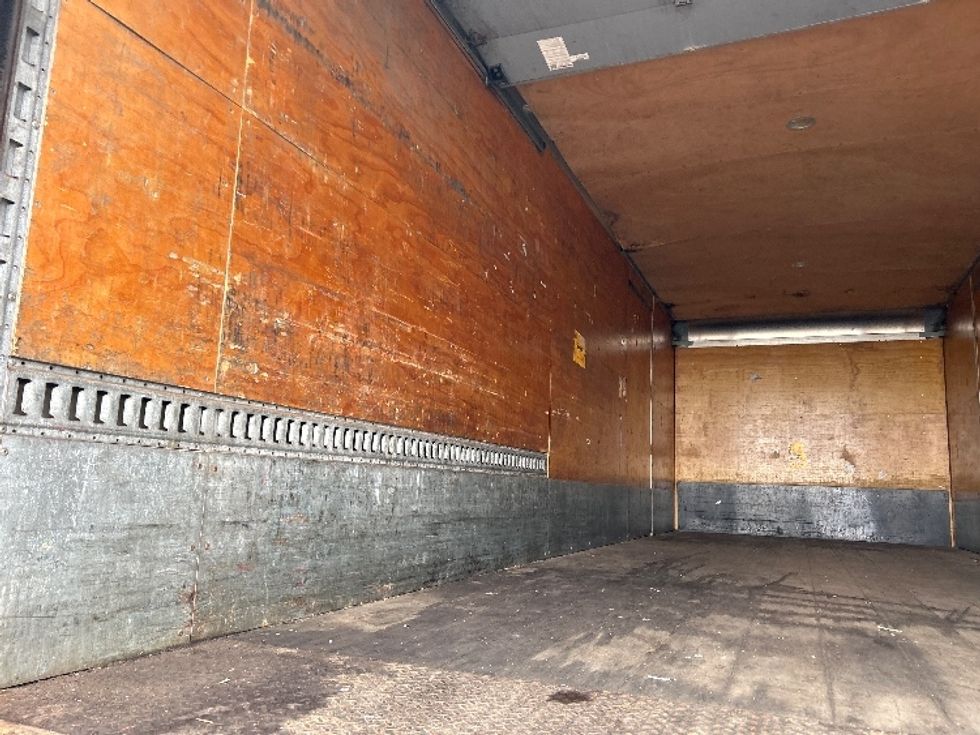 Medium Duty Box Truck-Light and Medium Duty Trucks-Freightliner-2019-M2-Norton-MA-159,497\n\t\tmiles-$ 59,000 - Image 11