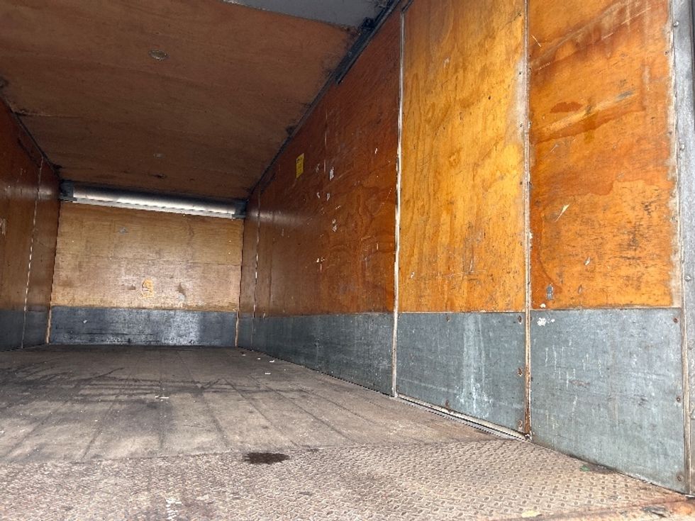 Medium Duty Box Truck-Light and Medium Duty Trucks-Freightliner-2019-M2-Norton-MA-159,497\n\t\tmiles-$ 59,000 - Image 12