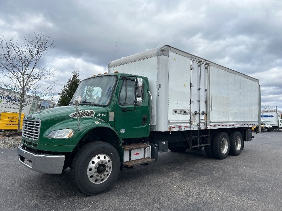 Medium Duty Box Truck-Light and Medium Duty Trucks-Freightliner-2019-M2-Norton-MA-159,497\n\t\tmiles-$ 59,000 - Image 3