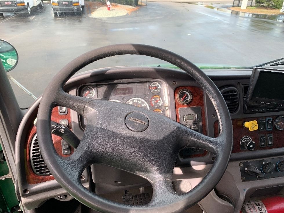 Medium Duty Box Truck-Light and Medium Duty Trucks-Freightliner-2019-M2-Norton-MA-159,989\n\t\tmiles-$ 56,250 - Image 17