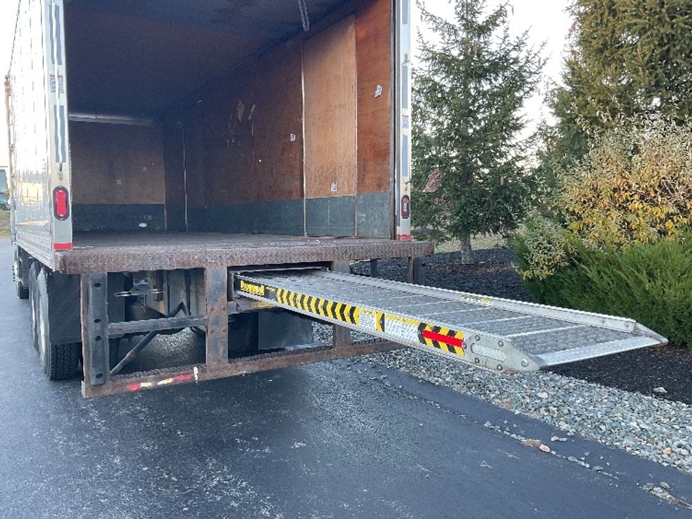 Medium Duty Box Truck-Light and Medium Duty Trucks-Freightliner-2019-M2-Norton-MA-161,281\n\t\tmiles-$ 56,000 - Image 9