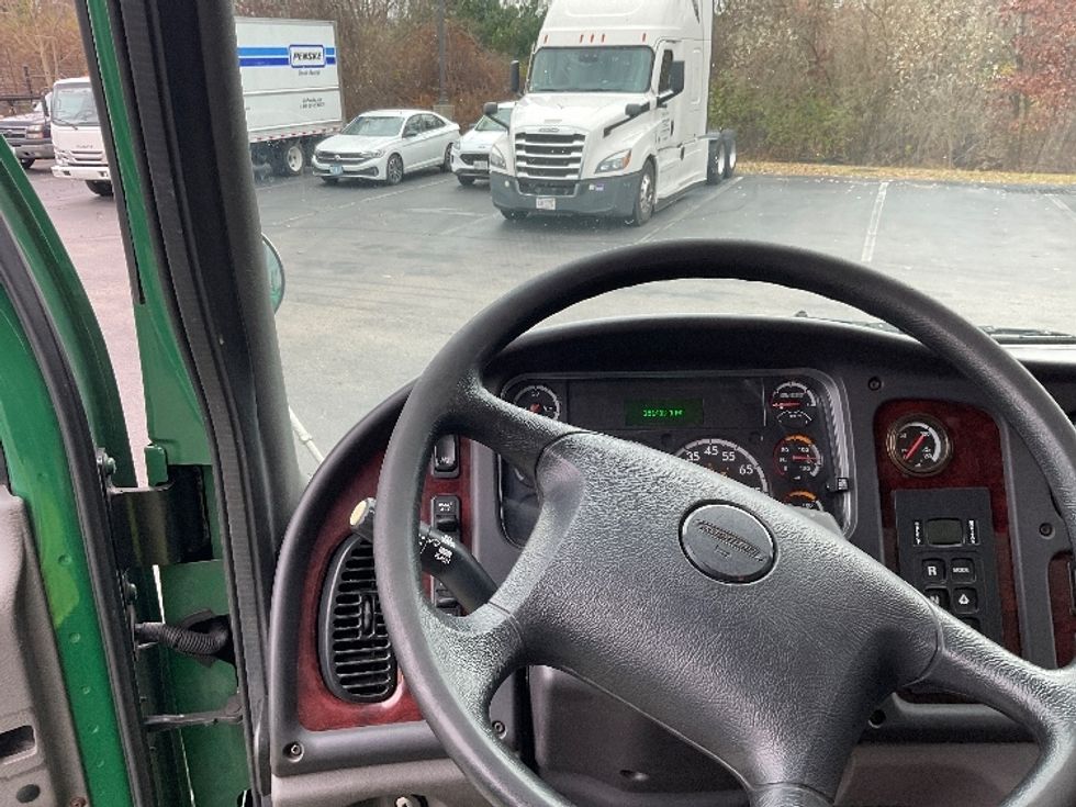 Medium Duty Box Truck-Light and Medium Duty Trucks-Freightliner-2019-M2-Norton-MA-161,419\n\t\tmiles-$ 56,000 - Image 18