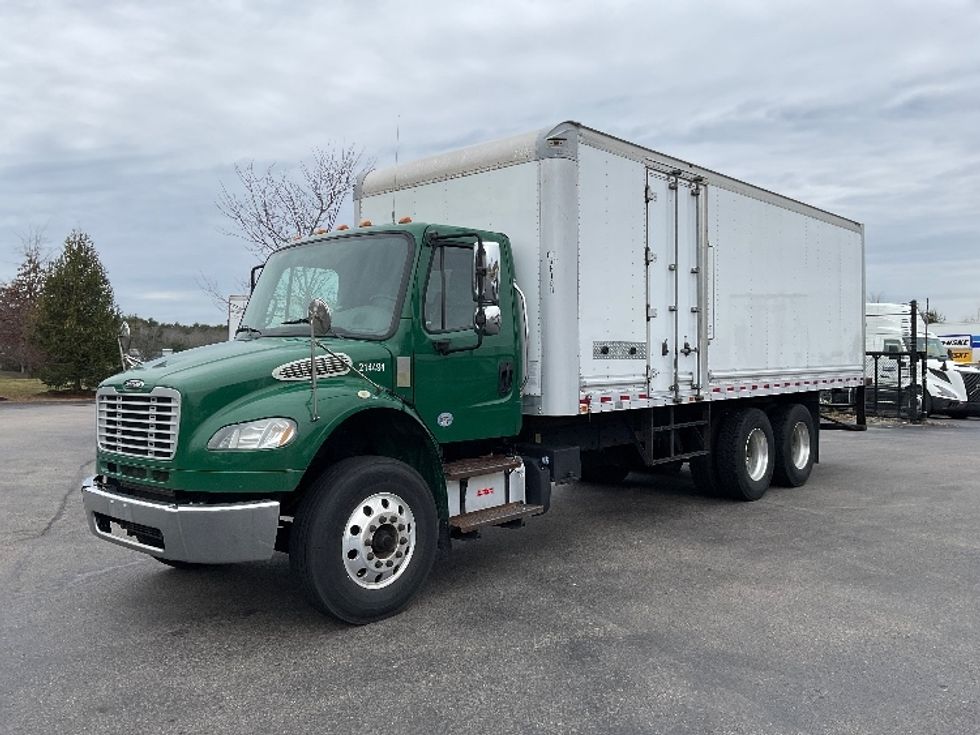 Medium Duty Box Truck-Light and Medium Duty Trucks-Freightliner-2019-M2-Norton-MA-161,419\n\t\tmiles-$ 56,000 - Image 3