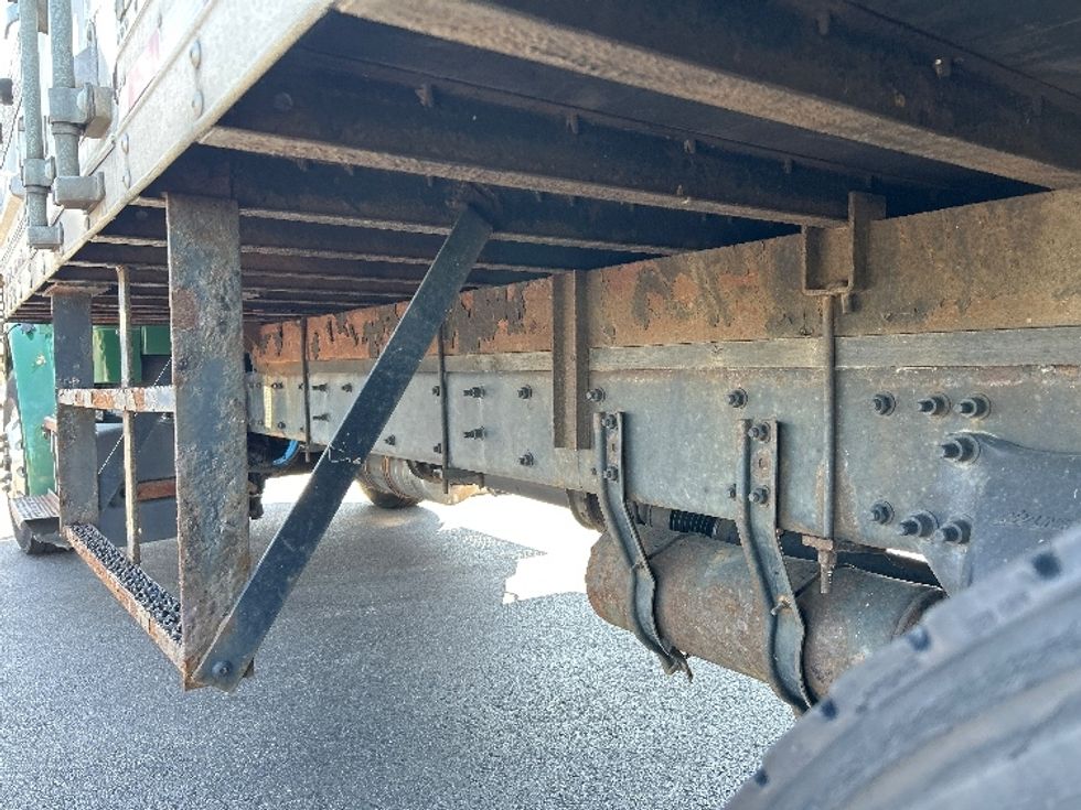 Medium Duty Box Truck-Light and Medium Duty Trucks-Freightliner-2019-M2-Norton-MA-170,231\n\t\tmiles-$ 31,000 - Image 5