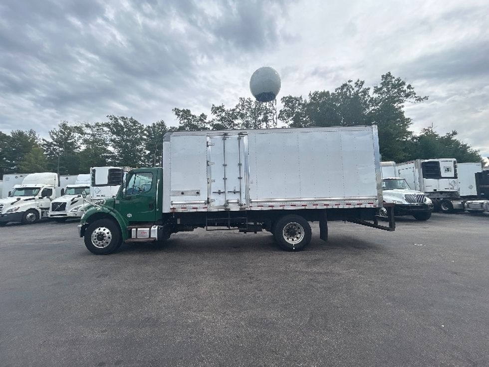 2019 Freightliner M2 106 Medium Duty photo 4