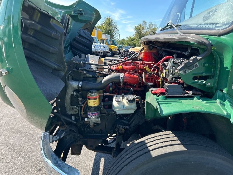 Medium Duty Box Truck-Light and Medium Duty Trucks-Freightliner-2019-M2-Norton-MA-171,203\n\t\tmiles-$ 31,000 - Image 24