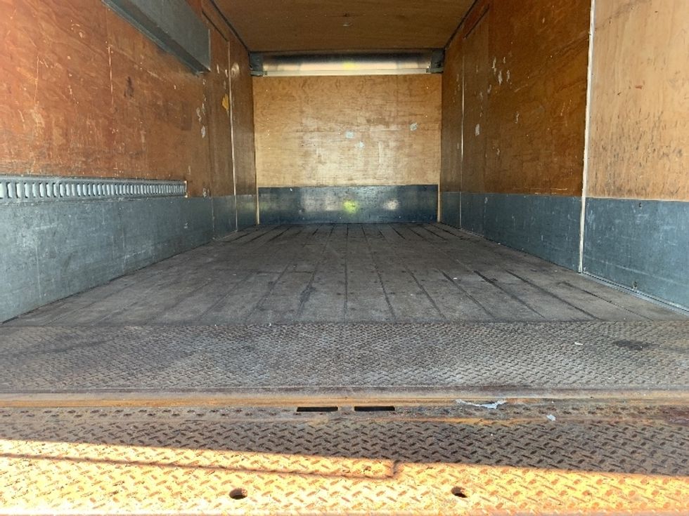 Medium Duty Box Truck-Light and Medium Duty Trucks-Freightliner-2019-M2-Norton-MA-173,165\n\t\tmiles-$ 30,750 - Image 10