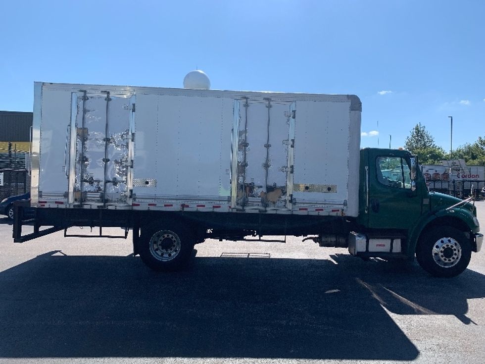Medium Duty Box Truck-Light and Medium Duty Trucks-Freightliner-2019-M2-Norton-MA-173,165\n\t\tmiles-$ 30,750 - Image 15