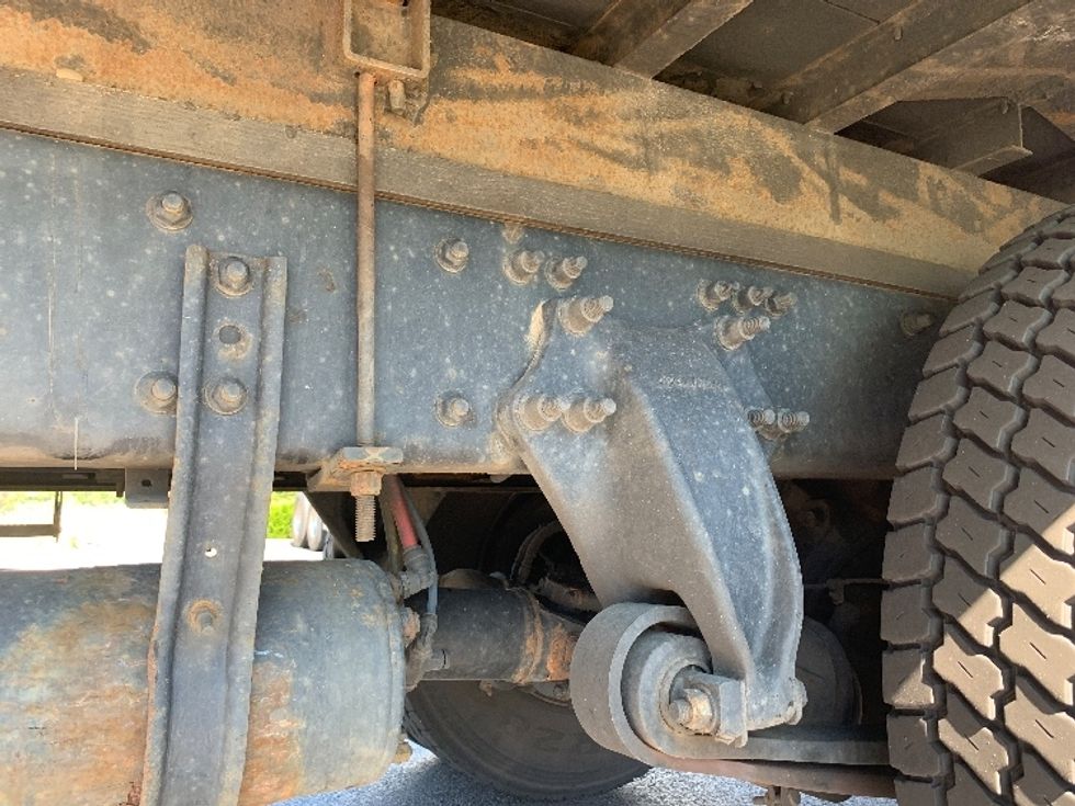 Medium Duty Box Truck-Light and Medium Duty Trucks-Freightliner-2019-M2-Norton-MA-173,165\n\t\tmiles-$ 30,750 - Image 5