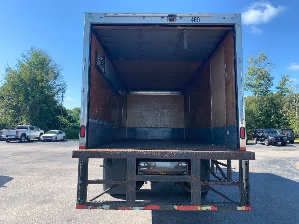 Medium Duty Box Truck-Light and Medium Duty Trucks-Freightliner-2019-M2-Norton-MA-173,165\n\t\tmiles-$ 30,750 - Image 9
