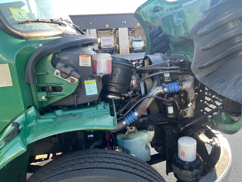 Medium Duty Box Truck-Light and Medium Duty Trucks-Freightliner-2019-M2-Norton-MA-173,667\n\t\tmiles-$ 30,500 - Image 23