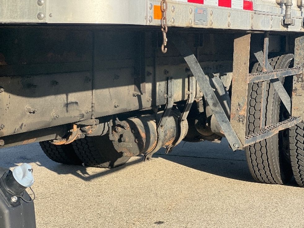 Medium Duty Box Truck-Light and Medium Duty Trucks-Freightliner-2019-M2-Norton-MA-173,667\n\t\tmiles-$ 30,500 - Image 5