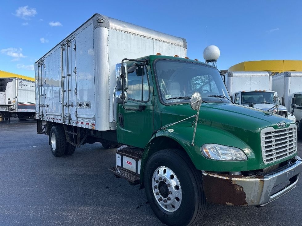 Medium Duty Box Truck-Light and Medium Duty Trucks-Freightliner-2019-M2-Norton-MA-174,775\n\t\tmiles-$ 30,500 - Image 1