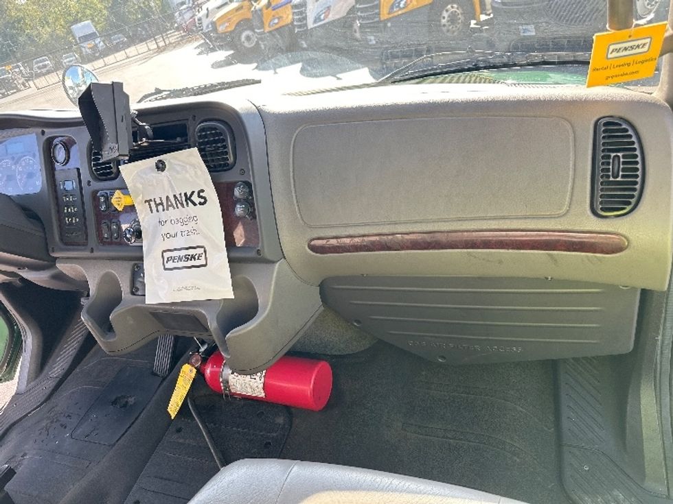 Medium Duty Box Truck-Light and Medium Duty Trucks-Freightliner-2019-M2-Norton-MA-174,775\n\t\tmiles-$ 30,500 - Image 20