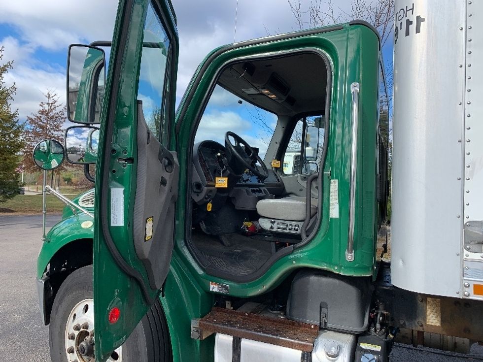 Medium Duty Box Truck-Light and Medium Duty Trucks-Freightliner-2019-M2-Norton-MA-179,490\n\t\tmiles-$ 30,000 - Image 15