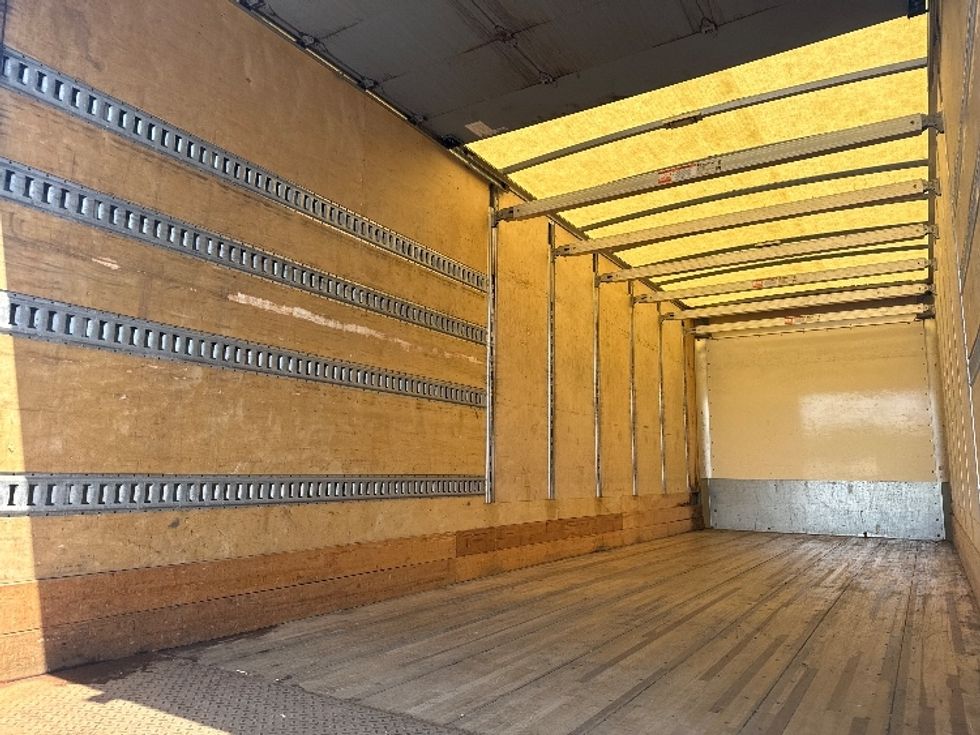 Medium Duty Box Truck-Light and Medium Duty Trucks-Freightliner-2019-M2-Norton-MA-210,662\n\t\tmiles-$ 44,500 - Image 10