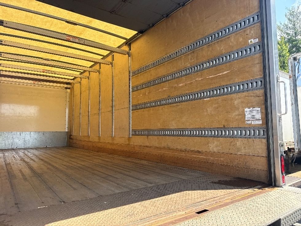 Medium Duty Box Truck-Light and Medium Duty Trucks-Freightliner-2019-M2-Norton-MA-210,662\n\t\tmiles-$ 44,500 - Image 11