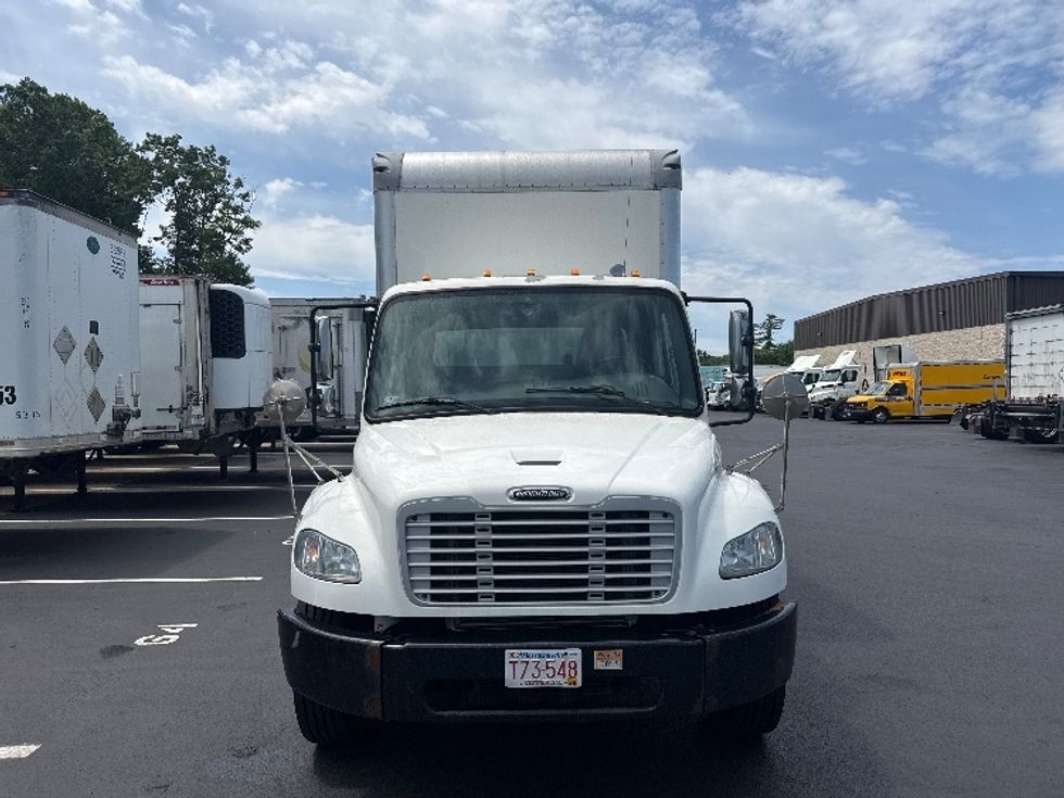 Medium Duty Box Truck-Light and Medium Duty Trucks-Freightliner-2019-M2-Norton-MA-210,662\n\t\tmiles-$ 44,500 - Image 2