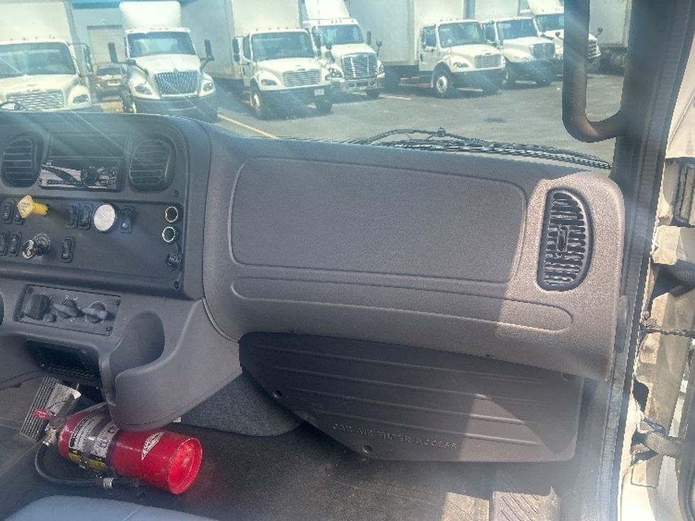 Medium Duty Box Truck-Light and Medium Duty Trucks-Freightliner-2019-M2-Obetz-OH-120,278\n\t\tmiles-$ 53,750 - Image 21
