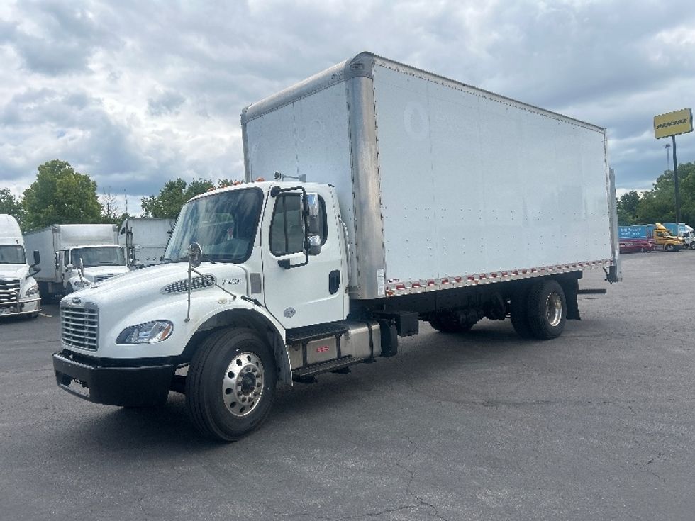 Medium Duty Box Truck-Light and Medium Duty Trucks-Freightliner-2019-M2-Obetz-OH-120,278\n\t\tmiles-$ 53,750 - Image 3