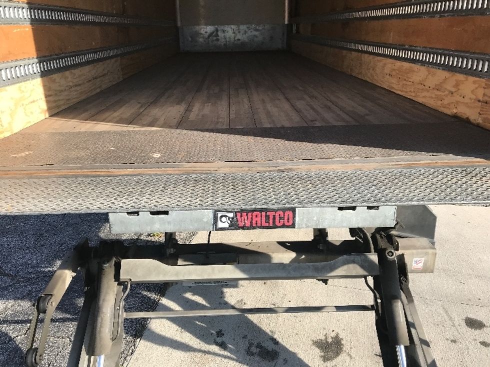 Medium Duty Box Truck-Light and Medium Duty Trucks-Freightliner-2019-M2-Ocala-FL-204,177\n\t\tmiles-$ 47,500 - Image 10