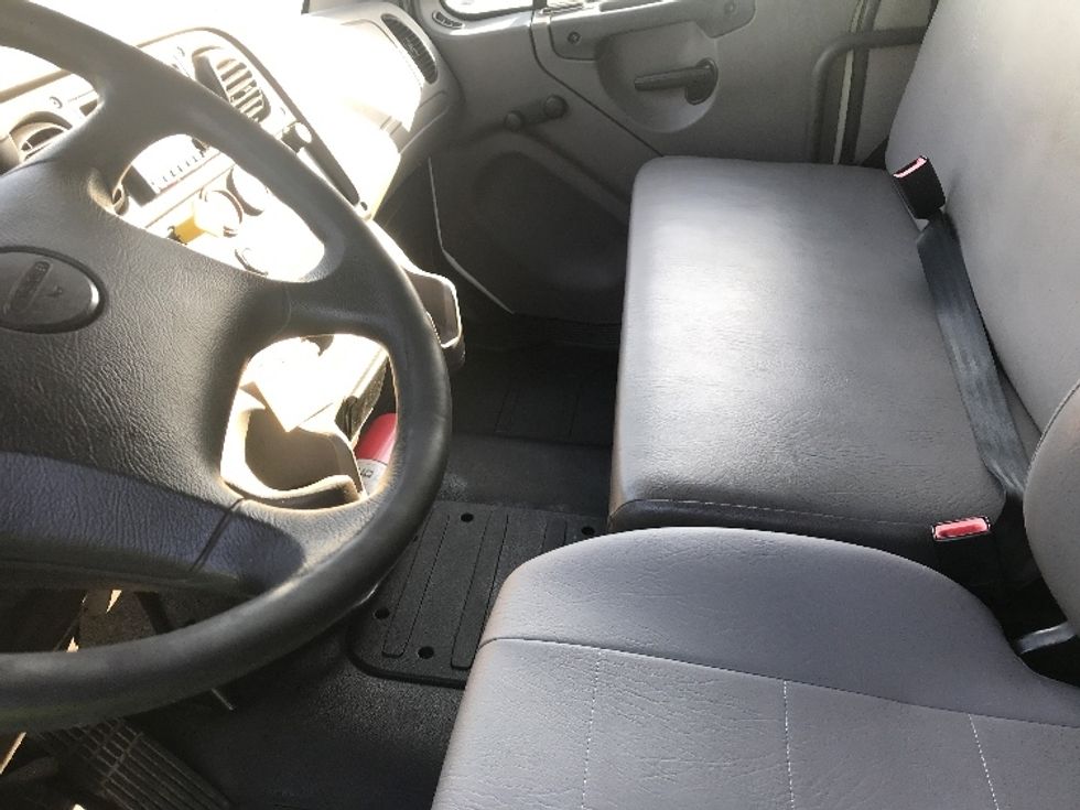 Medium Duty Box Truck-Light and Medium Duty Trucks-Freightliner-2019-M2-Ocala-FL-204,177\n\t\tmiles-$ 47,500 - Image 19