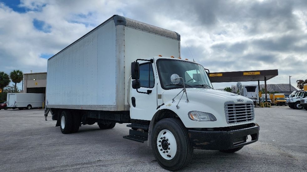 Medium Duty Box Truck-Light and Medium Duty Trucks-Freightliner-2019-M2-Ocala-FL-217,948\n\t\tmiles-$ 45,750 - Image 1