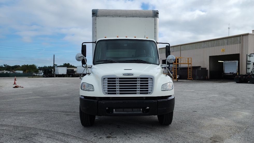 Medium Duty Box Truck-Light and Medium Duty Trucks-Freightliner-2019-M2-Ocala-FL-217,948\n\t\tmiles-$ 45,750 - Image 2