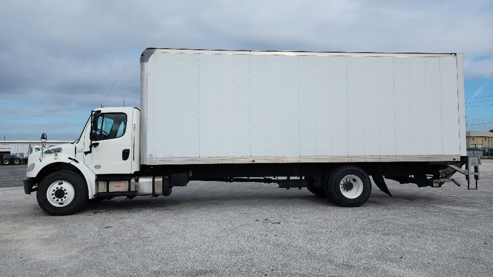 Medium Duty Box Truck-Light and Medium Duty Trucks-Freightliner-2019-M2-Ocala-FL-217,948\n\t\tmiles-$ 45,750 - Image 4
