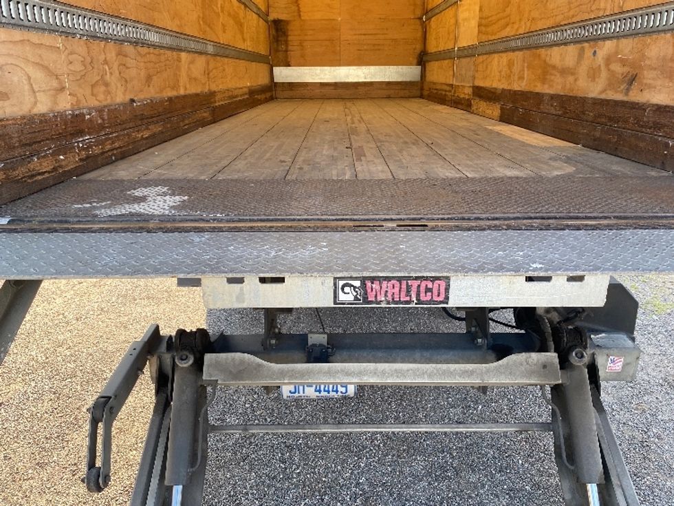 Medium Duty Box Truck-Light and Medium Duty Trucks-Freightliner-2019-M2-Ocala-FL-222,244\n\t\tmiles-$ 44,500 - Image 10