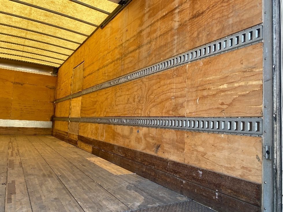 Medium Duty Box Truck-Light and Medium Duty Trucks-Freightliner-2019-M2-Ocala-FL-222,244\n\t\tmiles-$ 44,500 - Image 12