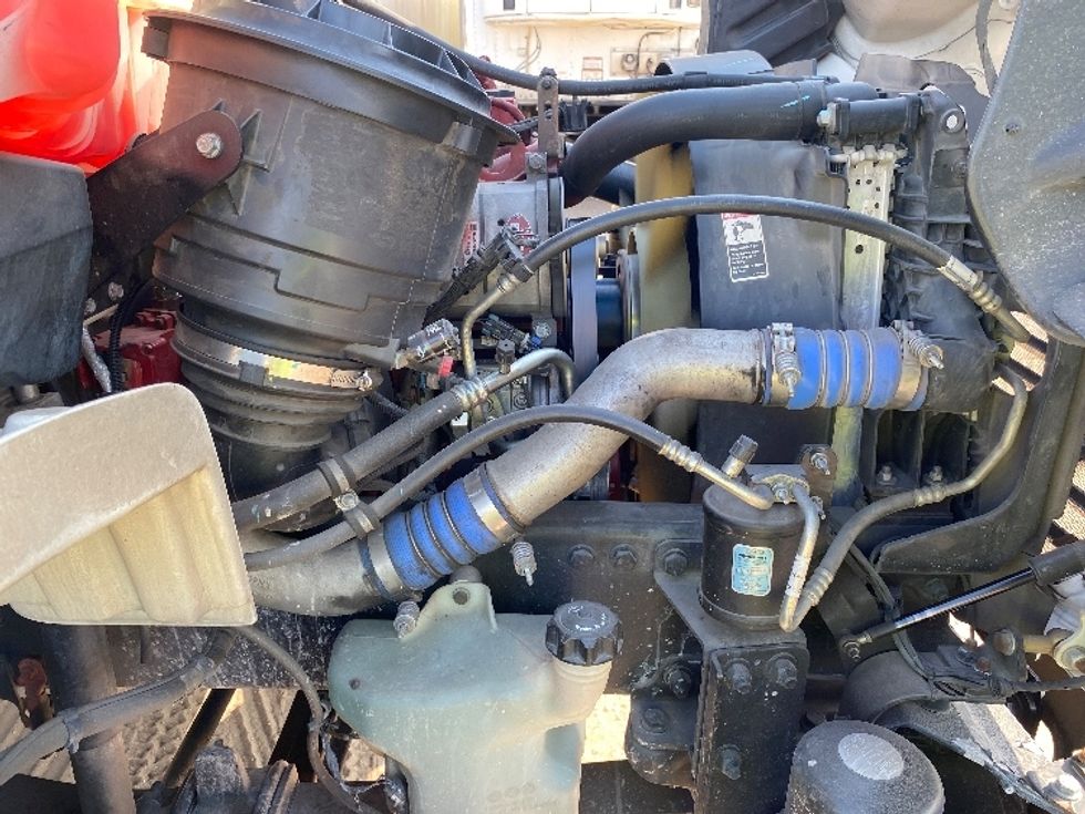 Medium Duty Box Truck-Light and Medium Duty Trucks-Freightliner-2019-M2-Ocala-FL-222,244\n\t\tmiles-$ 44,500 - Image 22