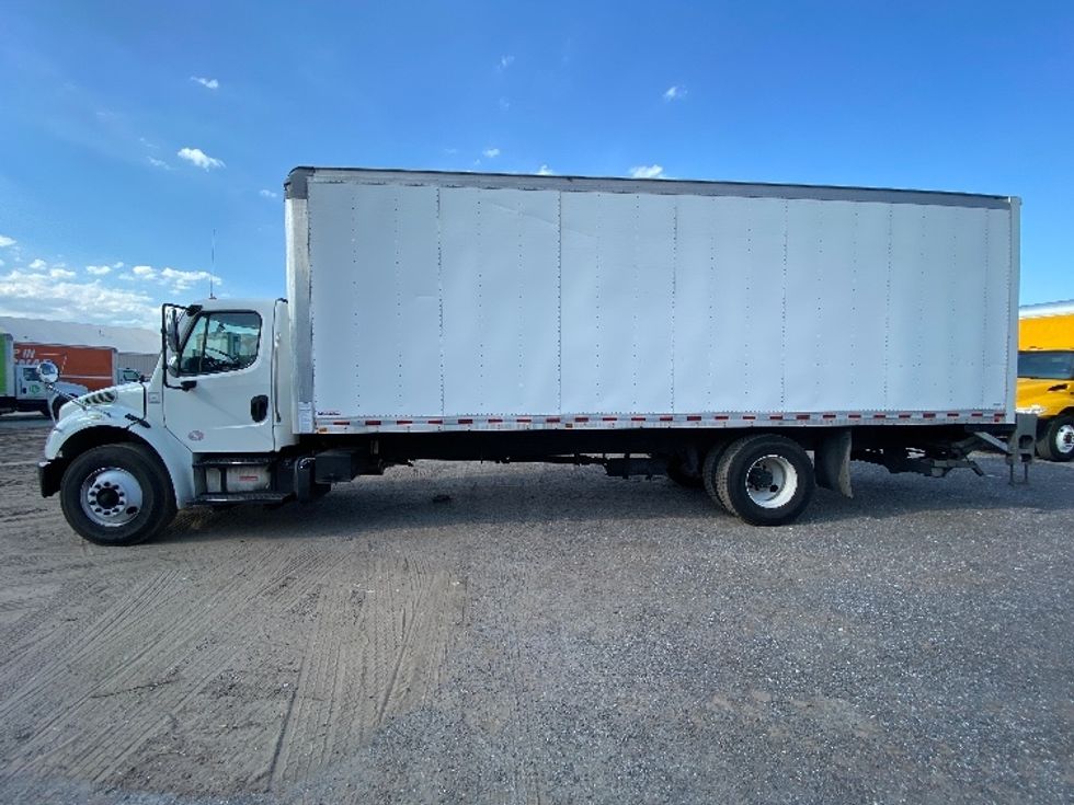 Medium Duty Box Truck-Light and Medium Duty Trucks-Freightliner-2019-M2-Ocala-FL-222,244\n\t\tmiles-$ 44,500 - Image 4