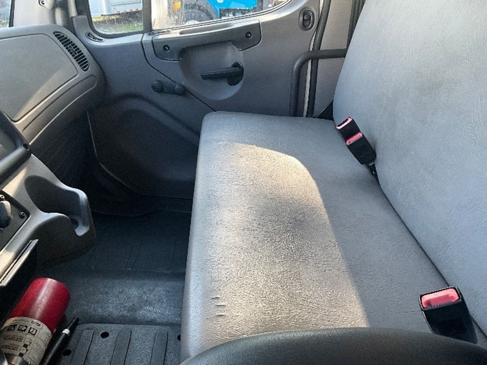 Medium Duty Box Truck-Light and Medium Duty Trucks-Freightliner-2019-M2-Ocala-FL-230,781\n\t\tmiles-$ 43,750 - Image 19