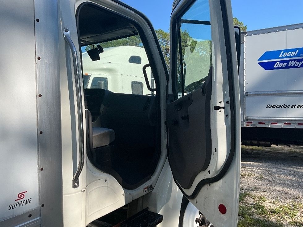 Medium Duty Box Truck-Light and Medium Duty Trucks-Freightliner-2019-M2-Ocala-FL-230,781\n\t\tmiles-$ 43,750 - Image 20