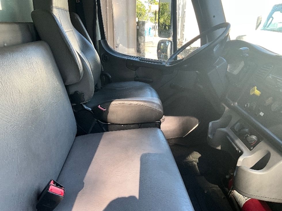 Medium Duty Box Truck-Light and Medium Duty Trucks-Freightliner-2019-M2-Ocala-FL-230,781\n\t\tmiles-$ 43,750 - Image 22