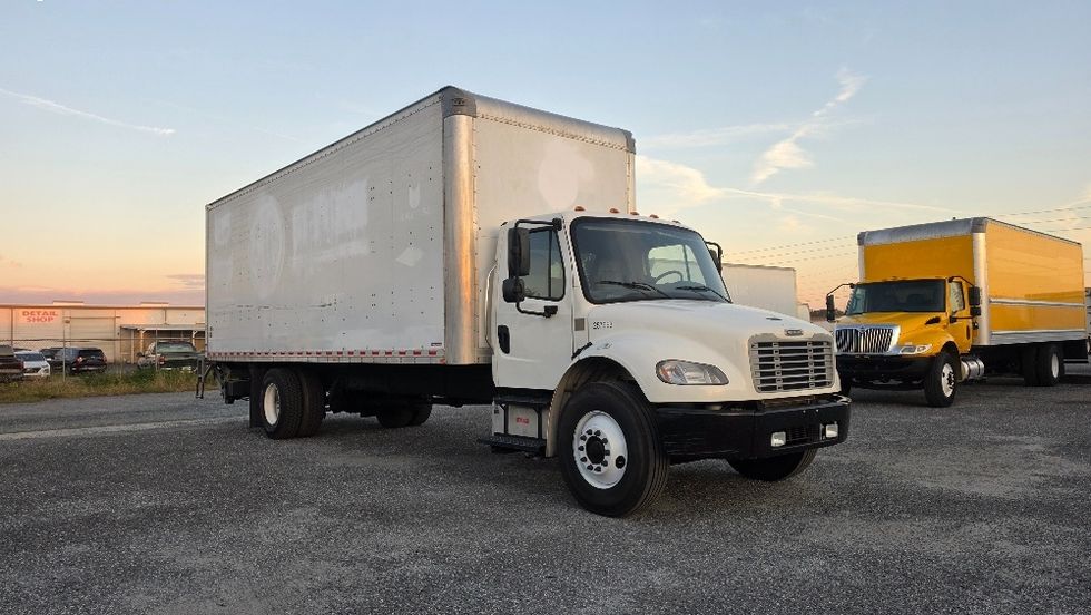 Medium Duty Box Truck-Light and Medium Duty Trucks-Freightliner-2019-M2-Ocala-FL-270,058\n\t\tmiles-$ 43,750 - Image 1