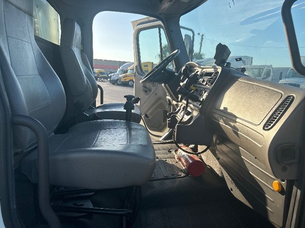 Medium Duty Box Truck-Light and Medium Duty Trucks-Freightliner-2019-M2-Ocala-FL-277,373\n\t\tmiles-$ 26,250 - Image 22