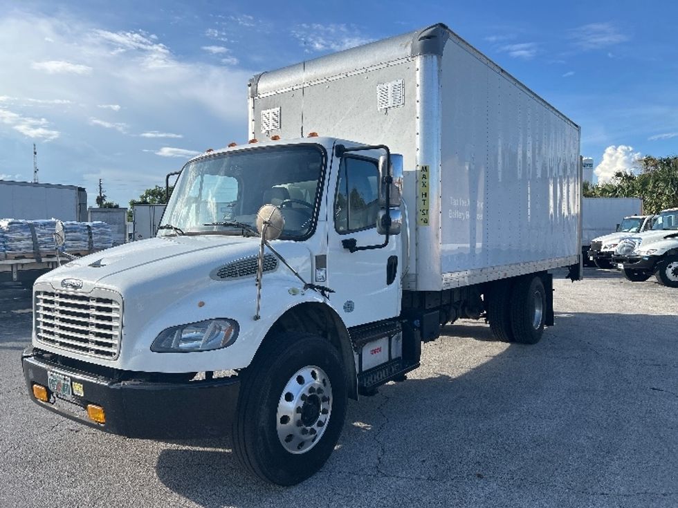 Medium Duty Box Truck-Light and Medium Duty Trucks-Freightliner-2019-M2-Ocala-FL-277,373\n\t\tmiles-$ 26,250 - Image 3