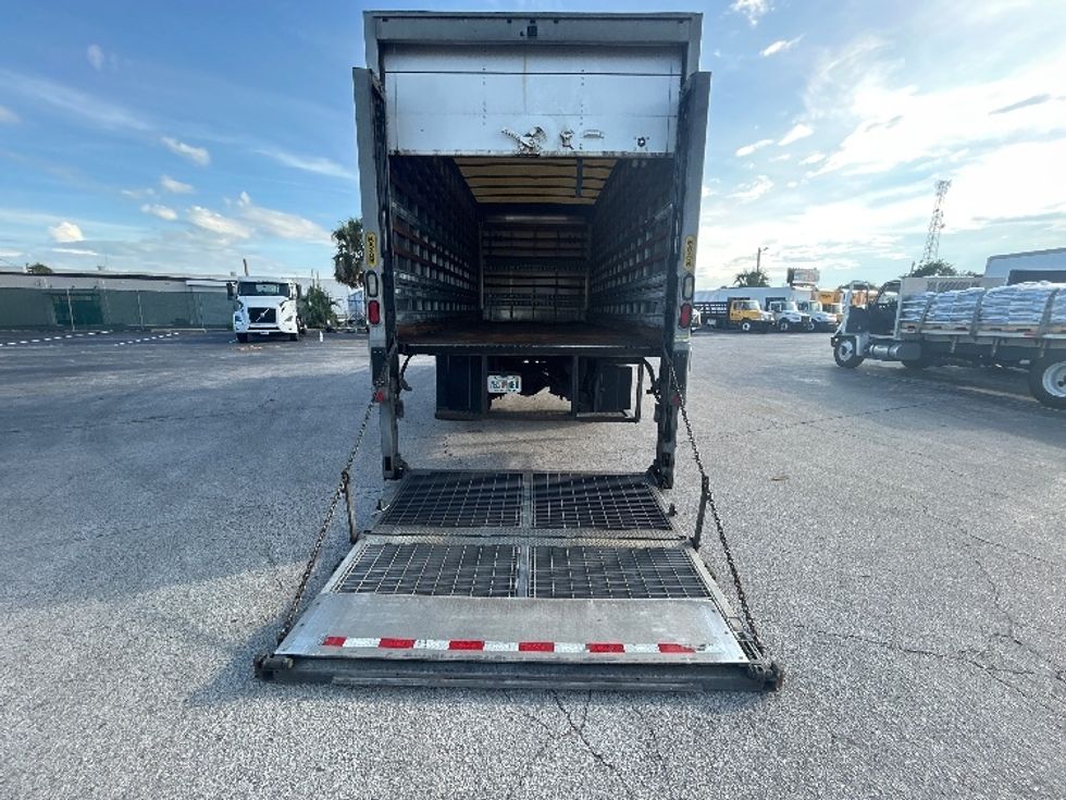 Medium Duty Box Truck-Light and Medium Duty Trucks-Freightliner-2019-M2-Ocala-FL-277,373\n\t\tmiles-$ 26,250 - Image 9